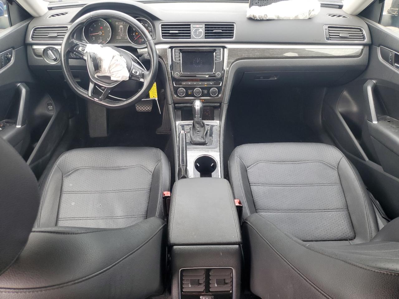 2016 Volkswagen Passat Se VIN: 1VWBT7A39GC044117 Lot: 84066105