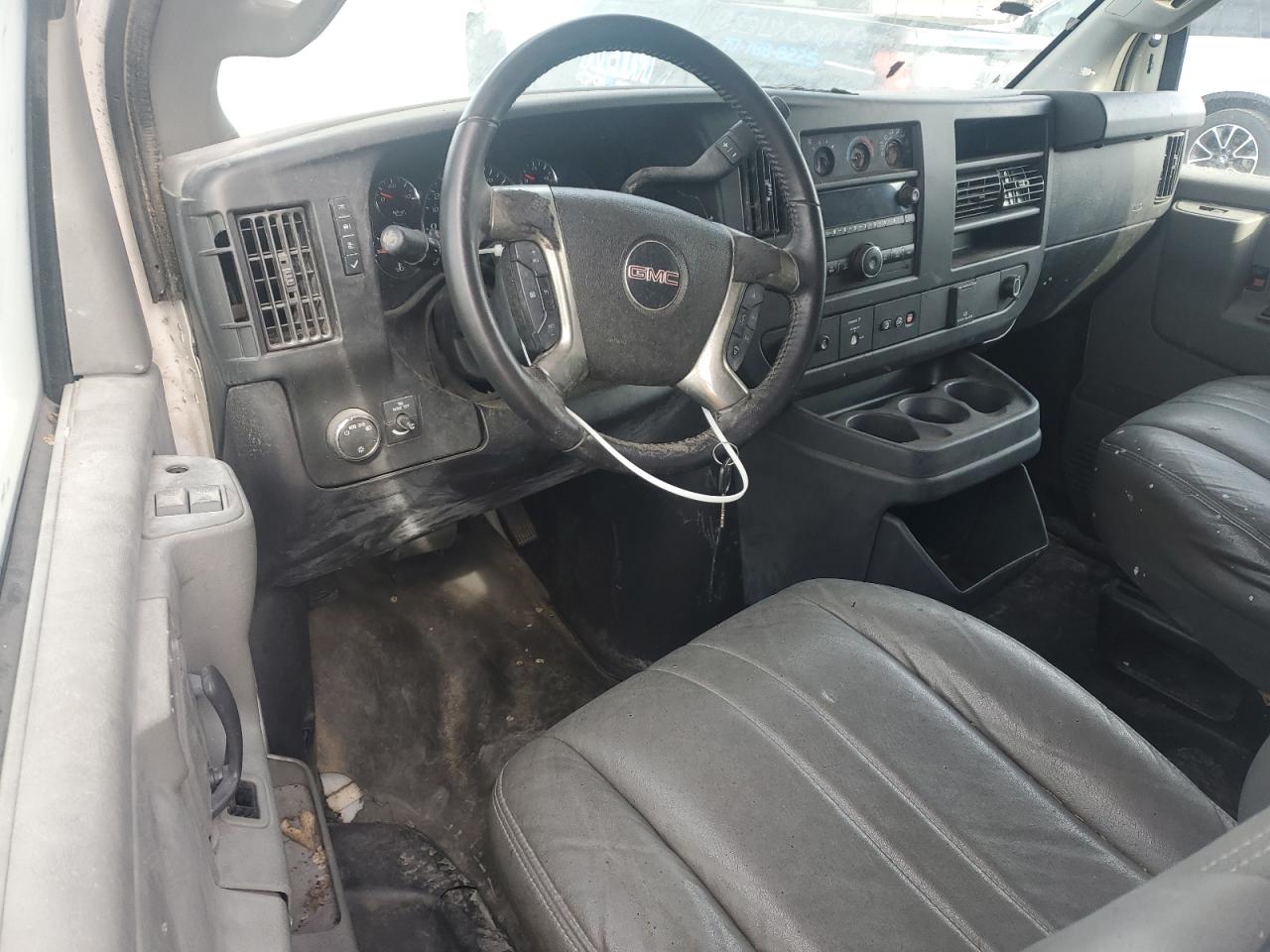 2019 GMC Savana G2500 VIN: 1GTW7AFG8K1290369 Lot: 85704755