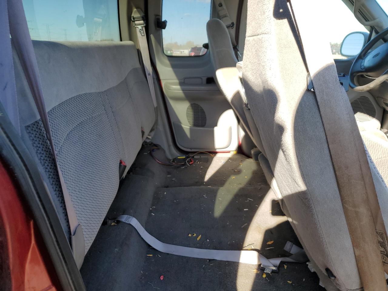 2000 Ford F150 VIN: 1FTRX18L7YNB20366 Lot: 90349475