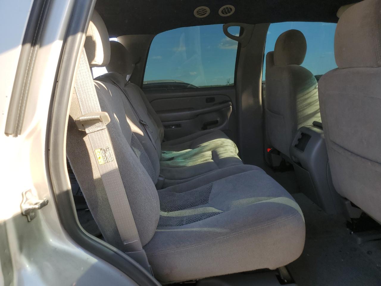 2005 Chevrolet Tahoe C1500 VIN: 1GNEC13V35R255343 Lot: 90680745