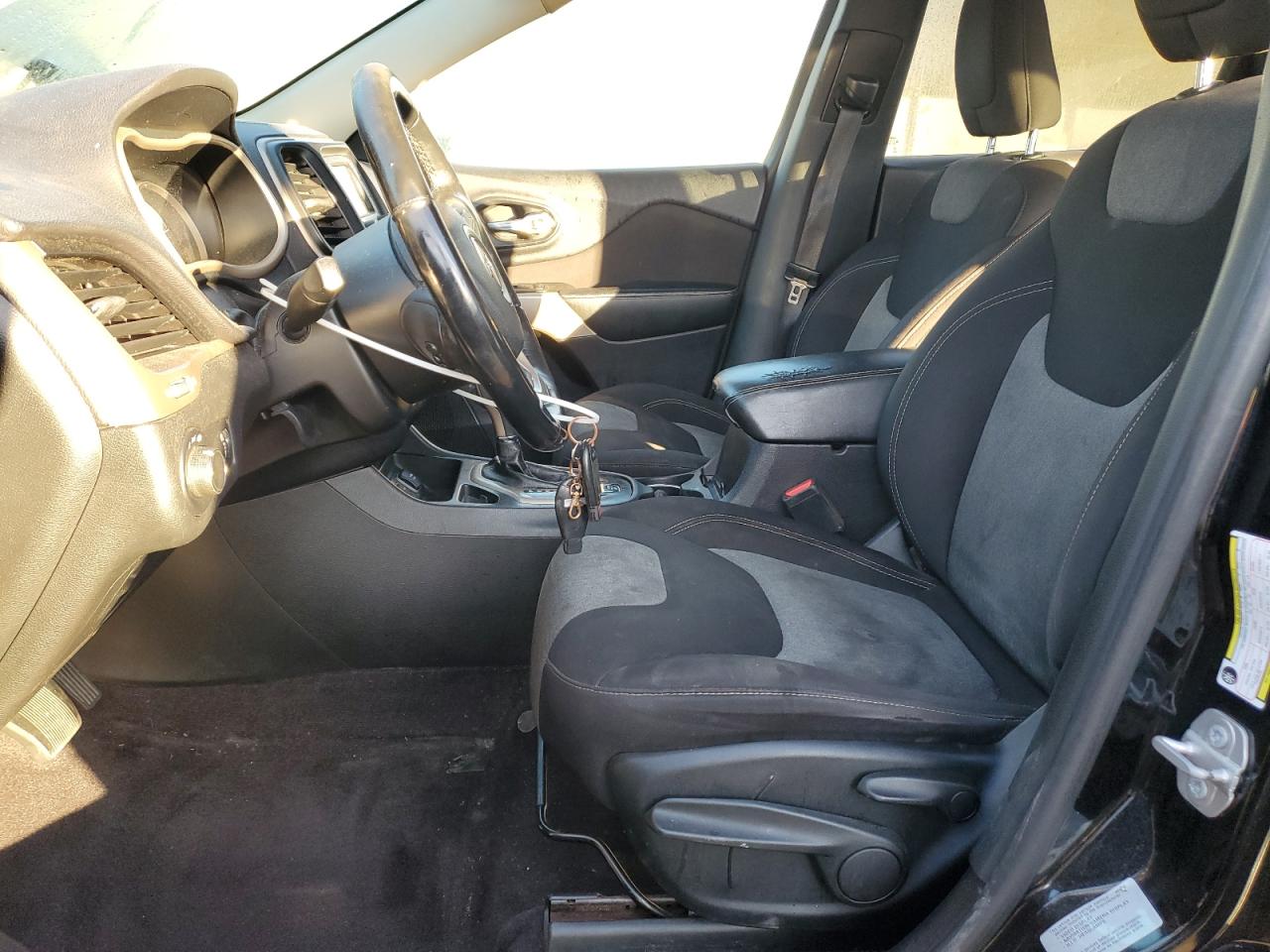 2017 Jeep Cherokee Sport VIN: 1C4PJLAB1HW578260 Lot: 82483065