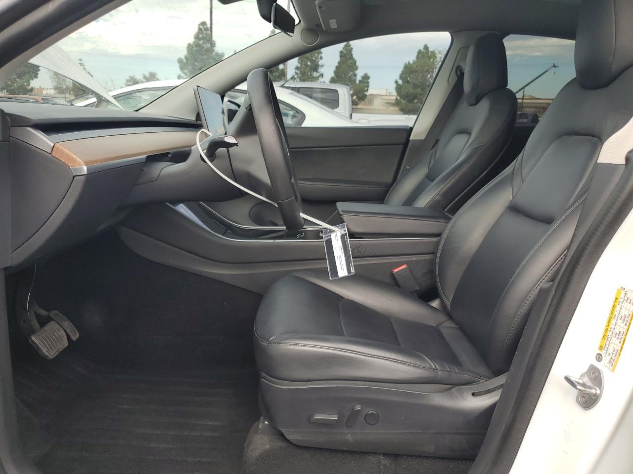 2020 Tesla Model Y VIN: 5YJYGDEE4LF015679 Lot: 84949365