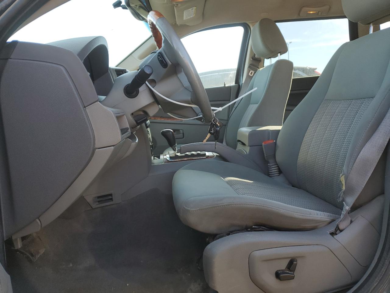 2007 Jeep Grand Cherokee Laredo VIN: 1J8GR48K17C574593 Lot: 85352175