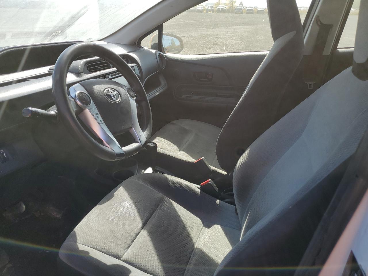 2015 Toyota Prius C VIN: JTDKDTB3XF1103936 Lot: 85502805