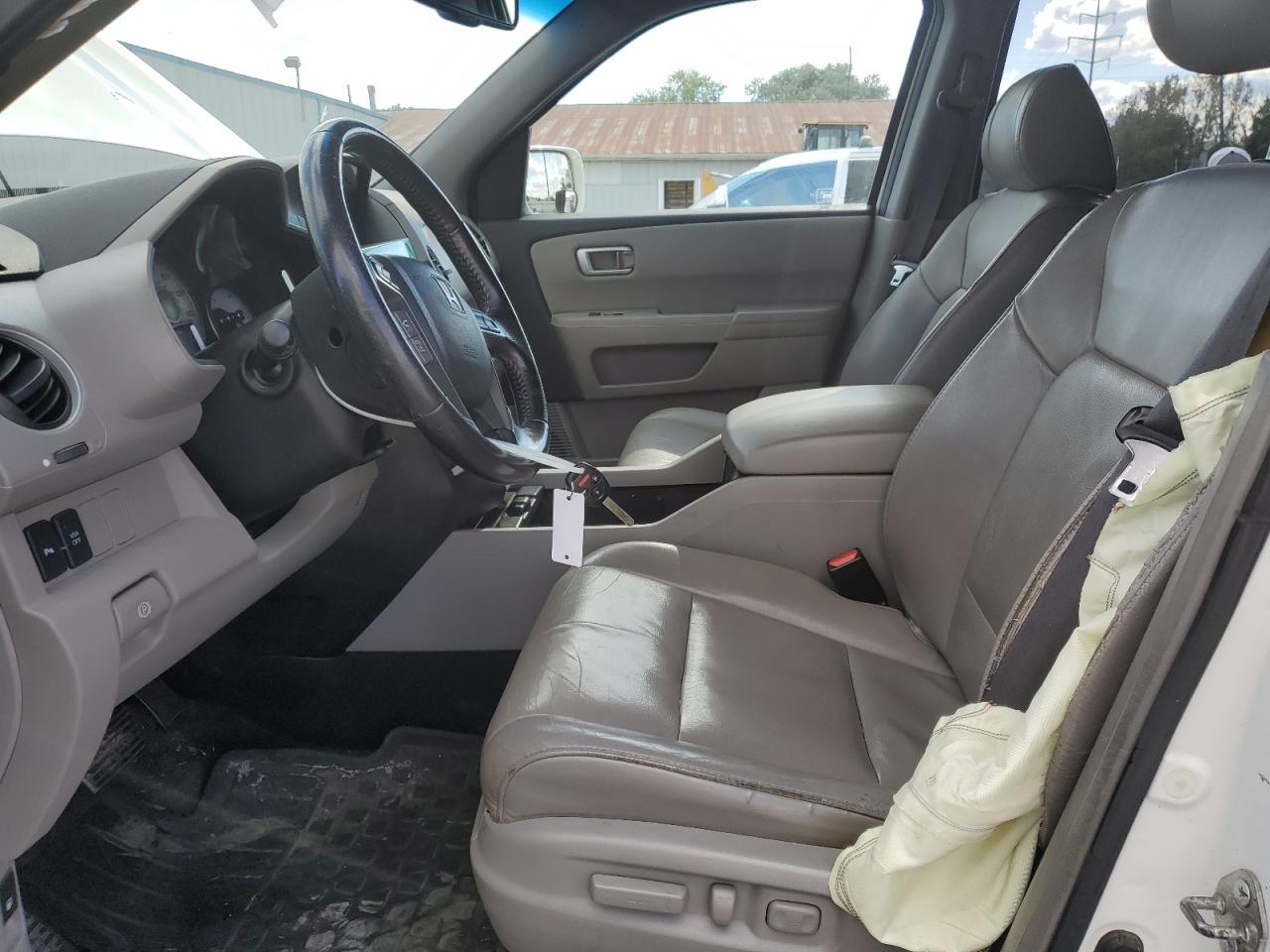 2011 Honda Pilot Touring VIN: 5FNYF4H91BB030611 Lot: 85843135