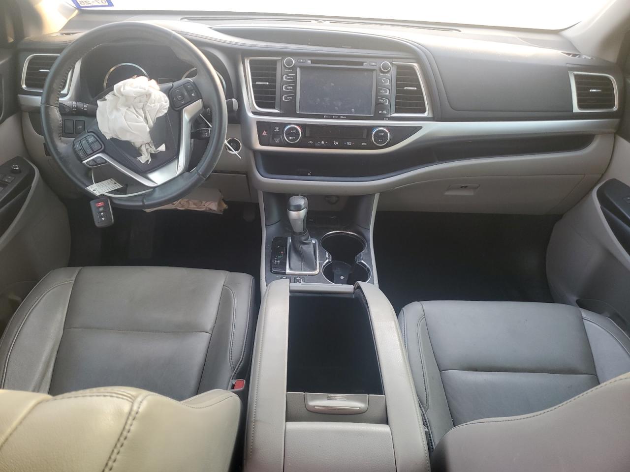 2016 Toyota Highlander Xle VIN: 5TDKKRFH8GS145119 Lot: 86299375