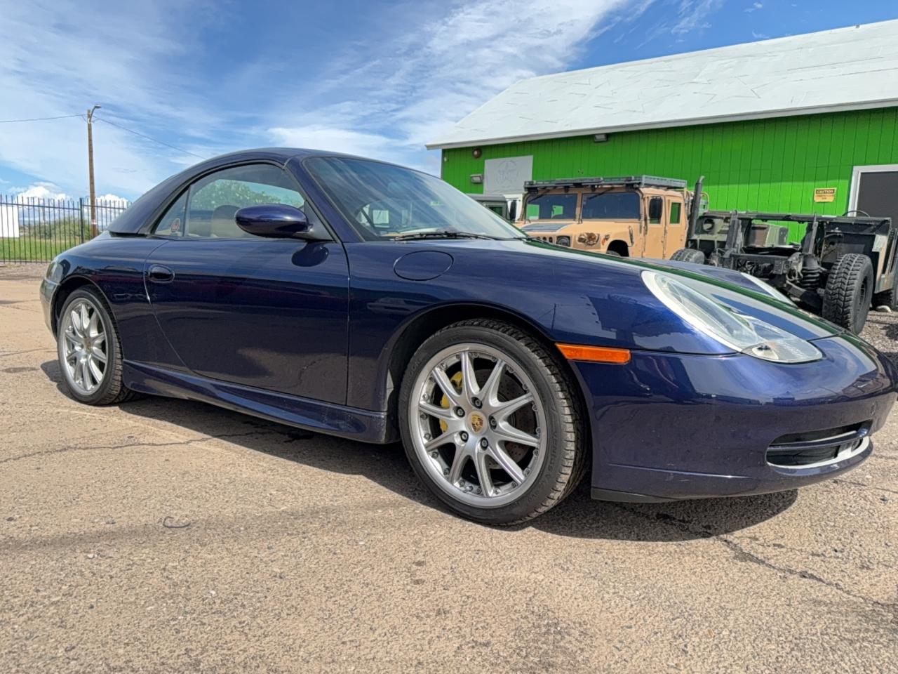 2001 Porsche 911 Carrera 2