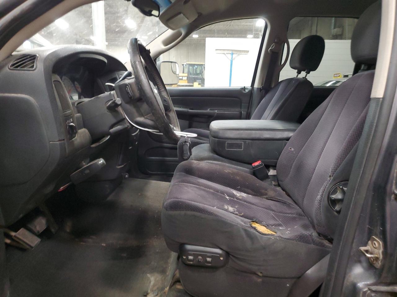 2004 Dodge Ram 1500 St VIN: 1D7HU18D24J128833 Lot: 90516875