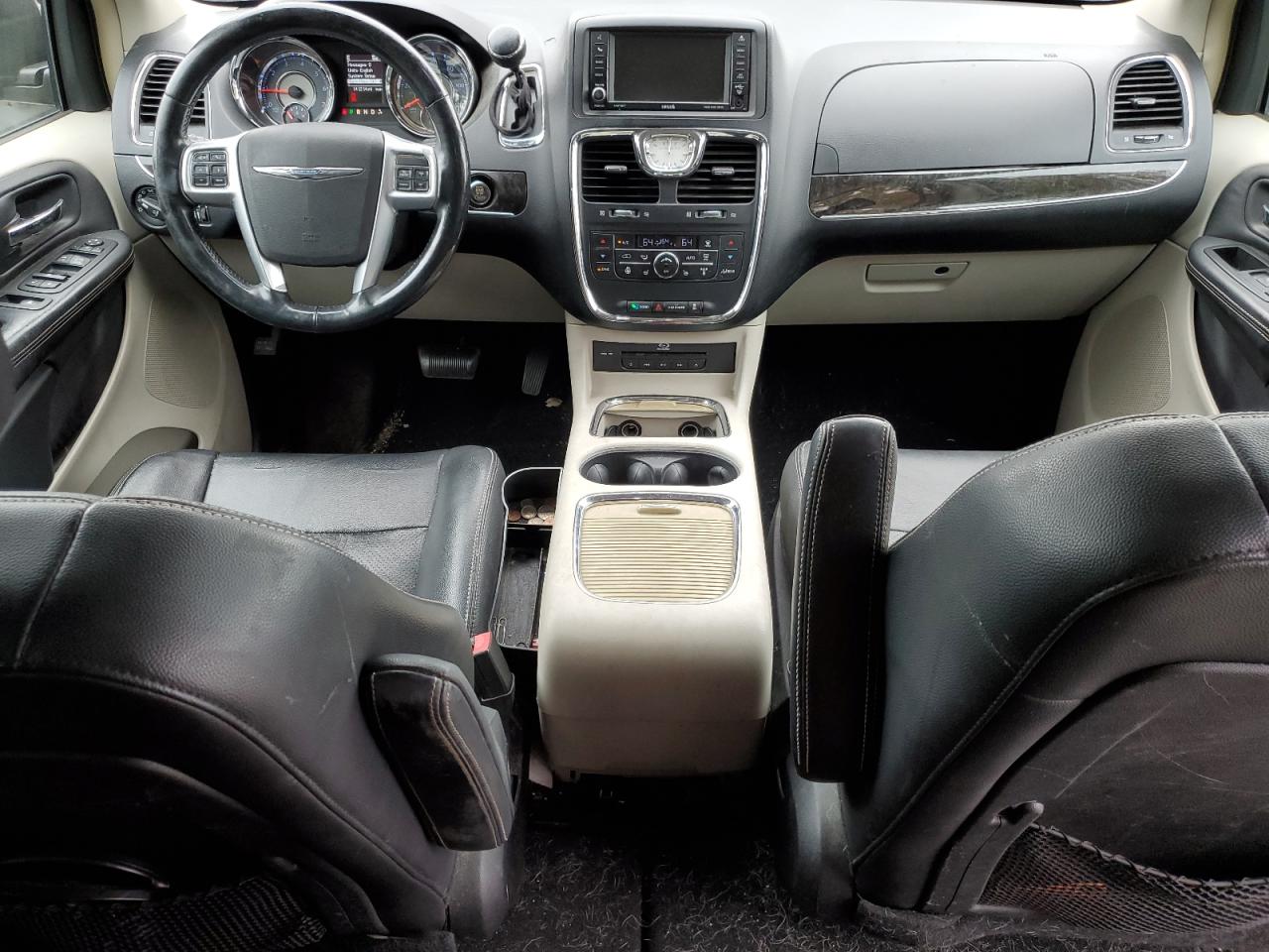 2013 Chrysler Town & Country Touring L VIN: 2C4RC1CG6DR695738 Lot: 89903235