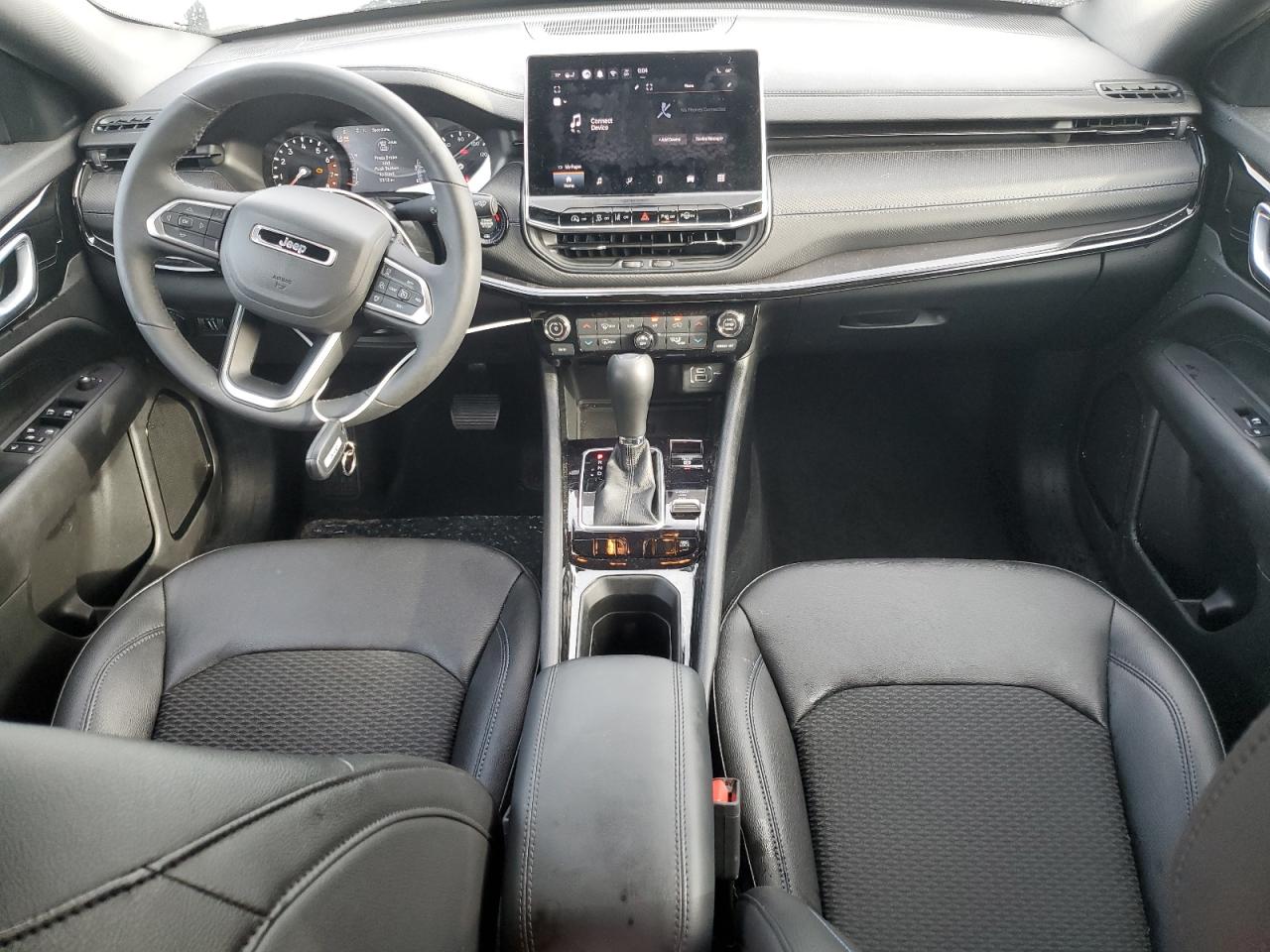 2025 Jeep Compass Latitude VIN: 3C4NJDBNXST527083 Lot: 81988165