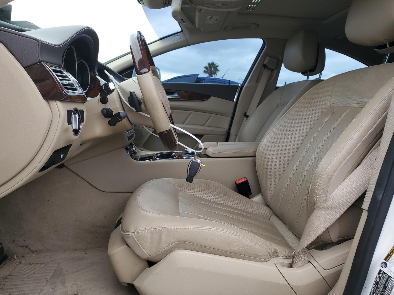 2014 Mercedes-Benz Cls 550 VIN: WDDLJ7DB6EA118639 Lot: 82233095