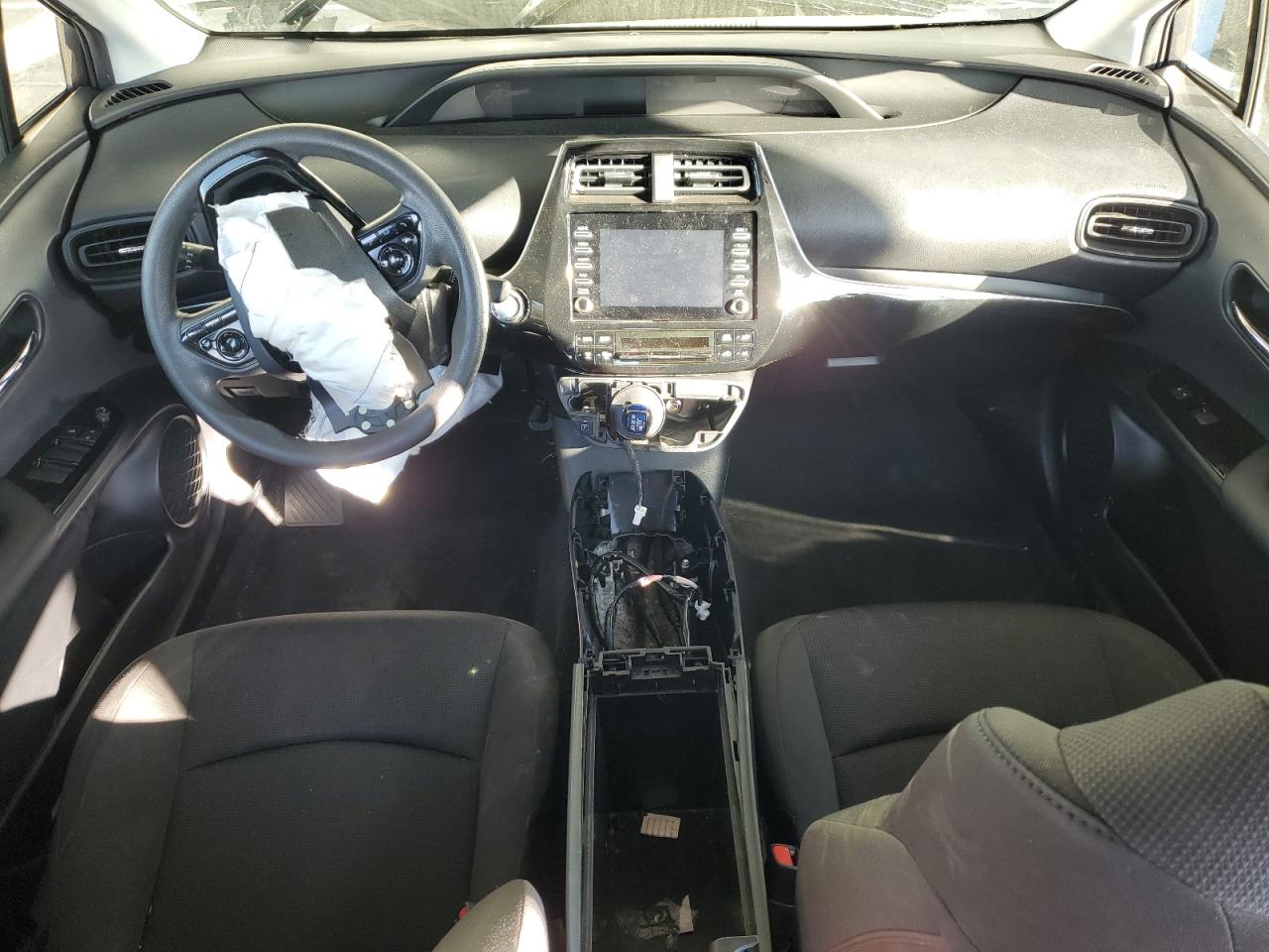 2020 Toyota Prius L VIN: JTDKARFUXL3104499 Lot: 89528845