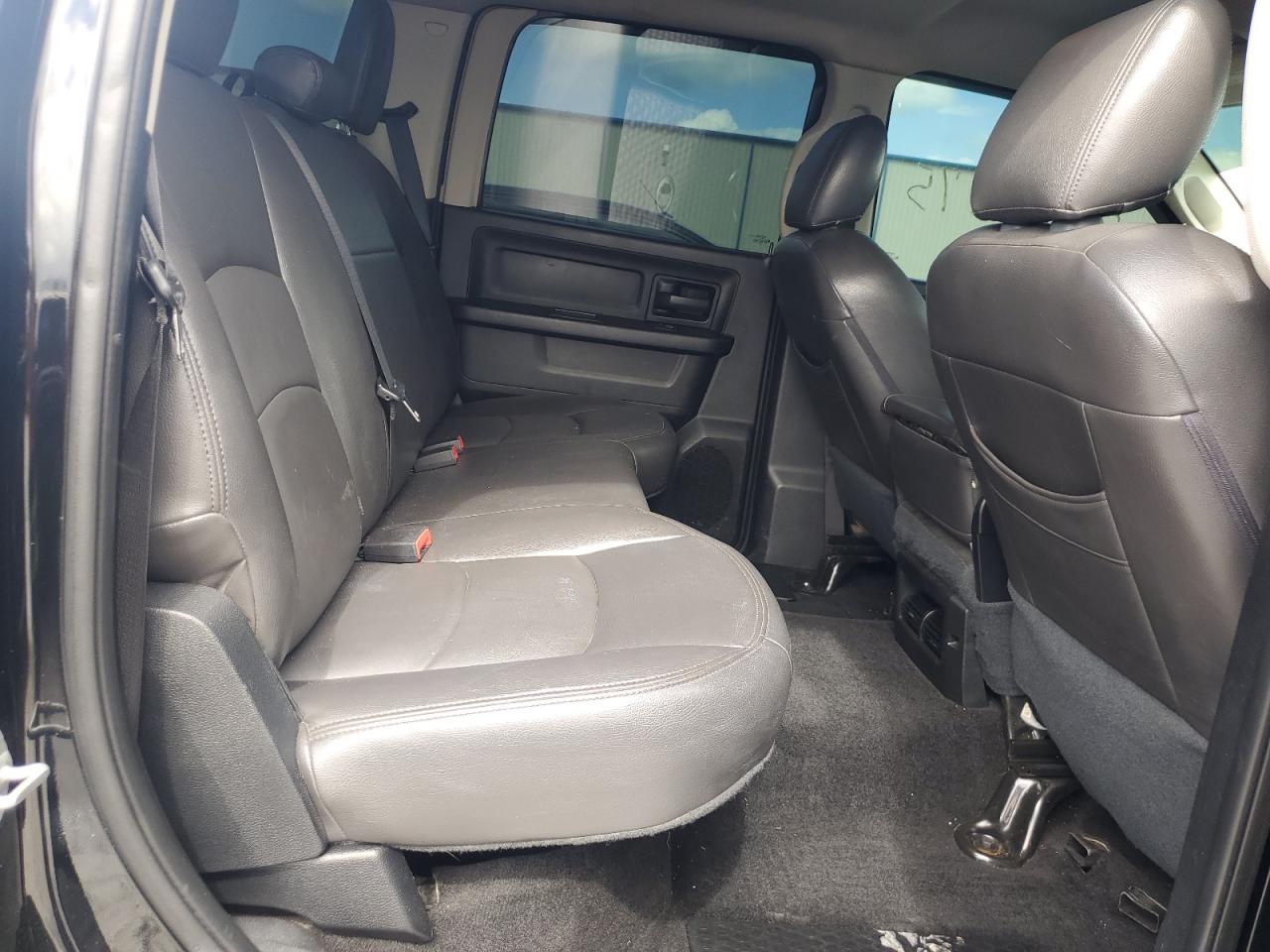 2014 Ram 2500 St VIN: 3C6UR5HL2EG272482 Lot: 81843875