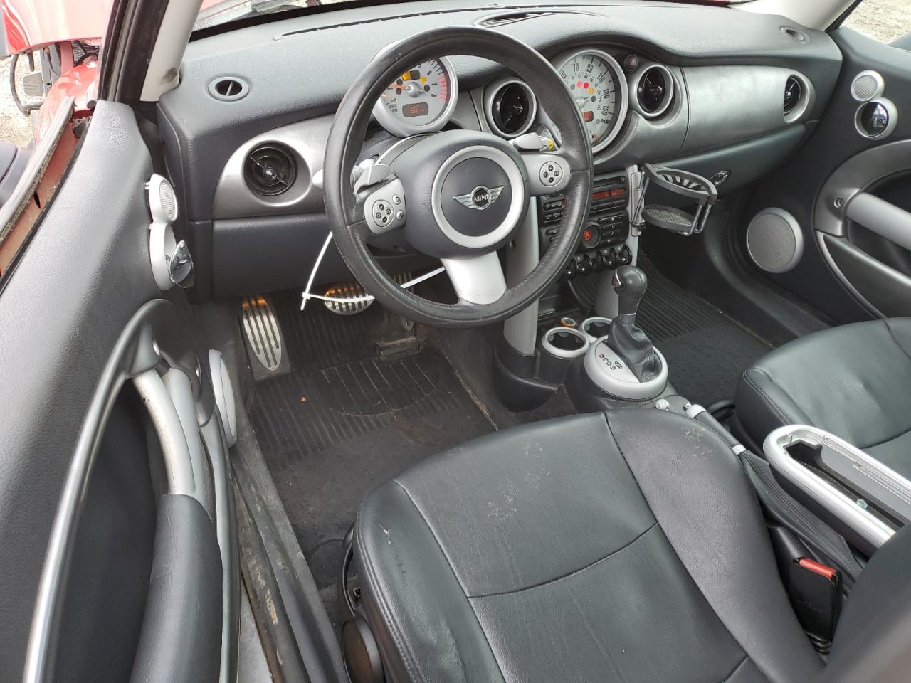 2006 Mini Cooper S VIN: WMWRE33586TJ38701 Lot: 82619335