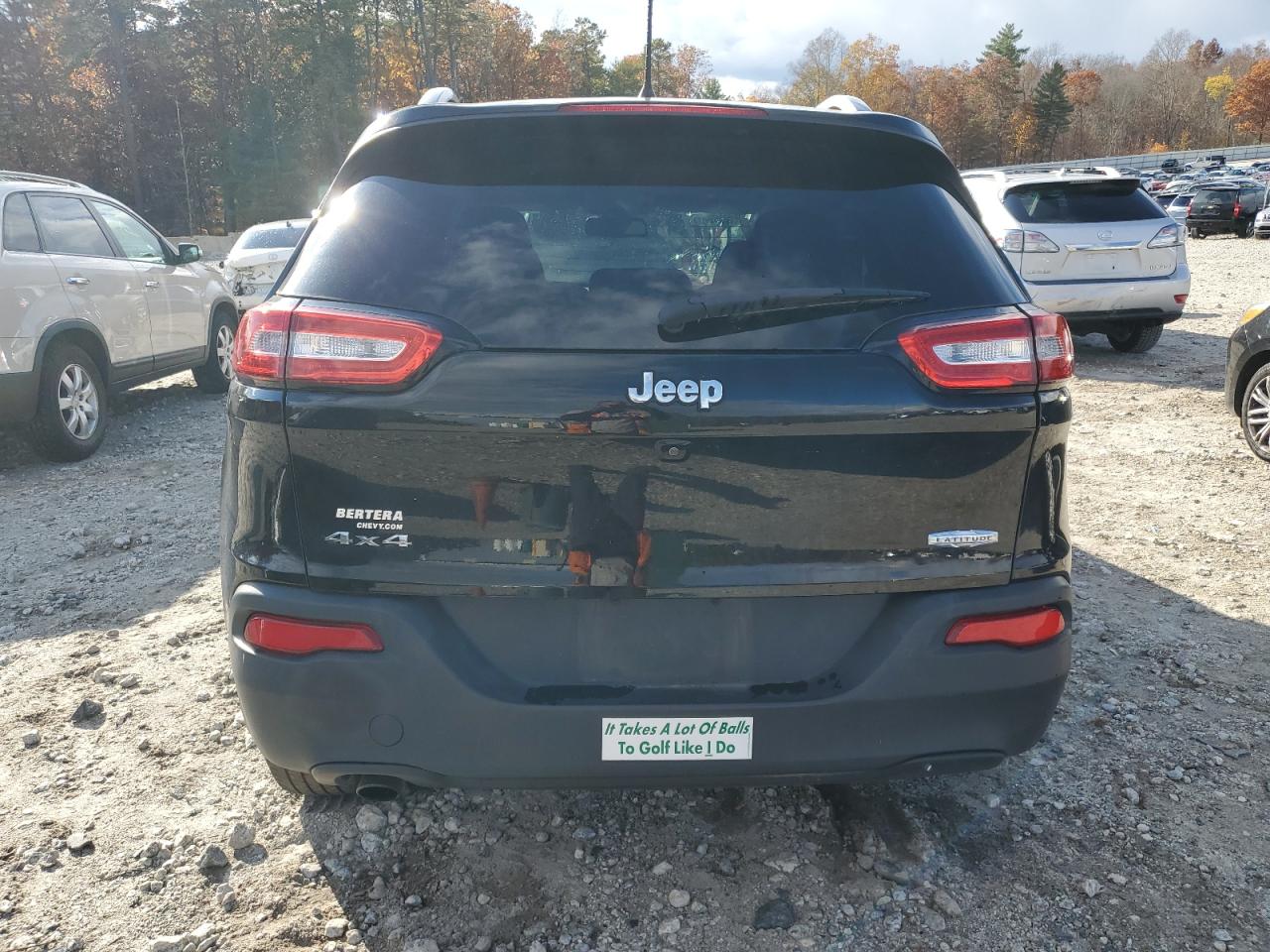 2017 Jeep Cherokee Latitude VIN: 1C4PJMCB9HW666184 Lot: 90015205