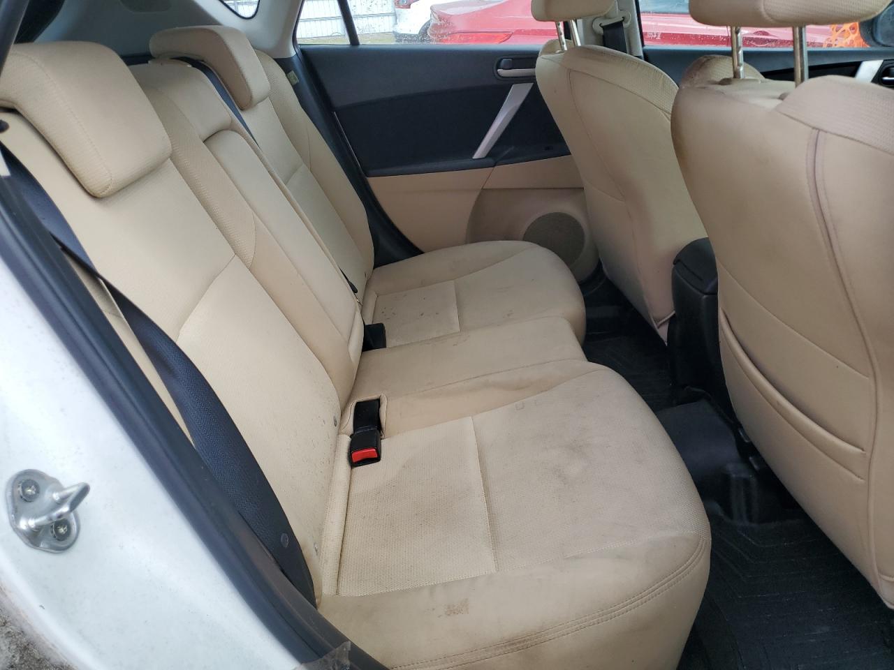 2010 Mazda 3 S VIN: JM1BL1H55A1131183 Lot: 84439555