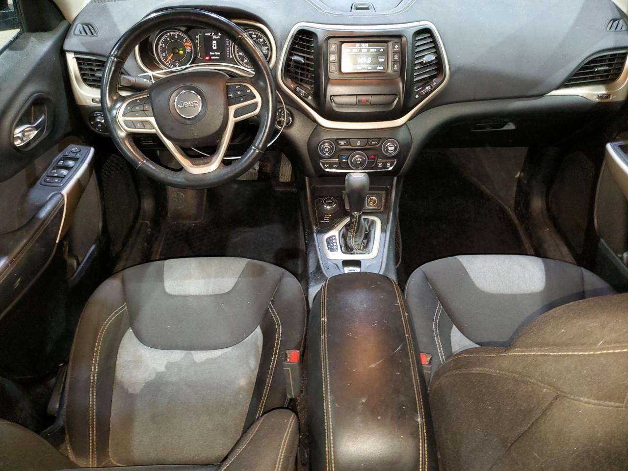 2018 Jeep Cherokee Latitude VIN: 1C4PJMCB1JD508813 Lot: 87239695