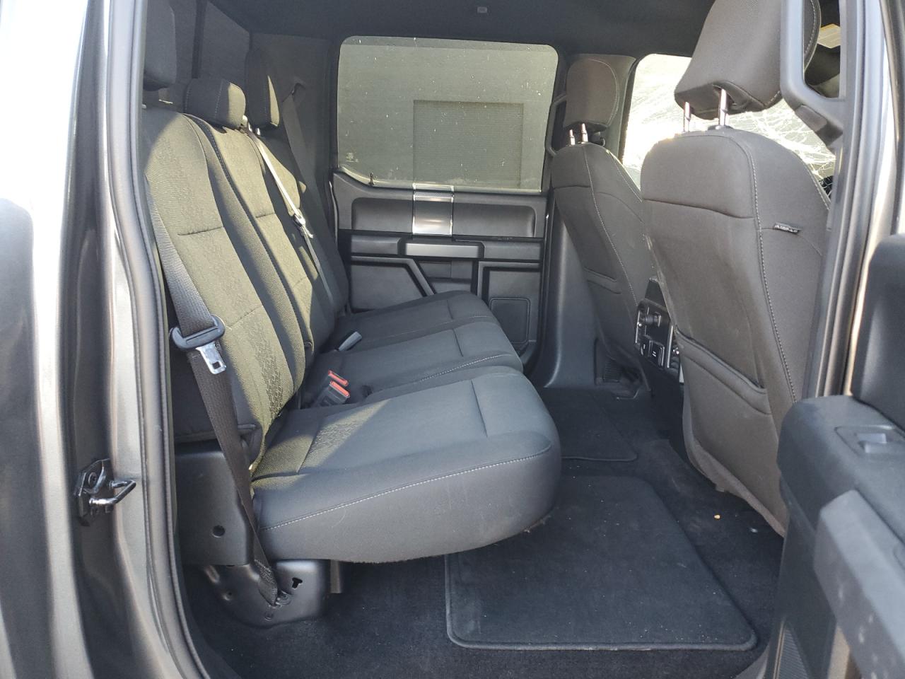 2018 Ford F150 Supercrew VIN: 1FTEW1E55JKC84715 Lot: 82358275