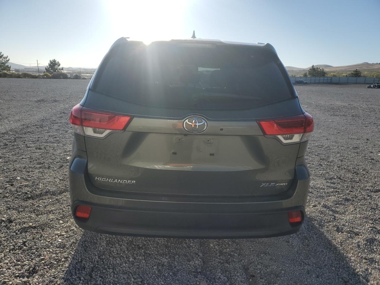 2017 Toyota Highlander Se VIN: 5TDJZRFH9HS468751 Lot: 85948515