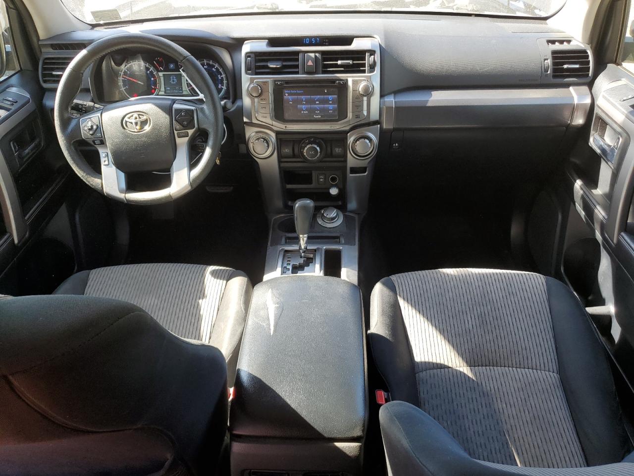 2015 Toyota 4Runner Sr5/Sr5 Premium VIN: JTEBU5JR2F5204460 Lot: 82260975