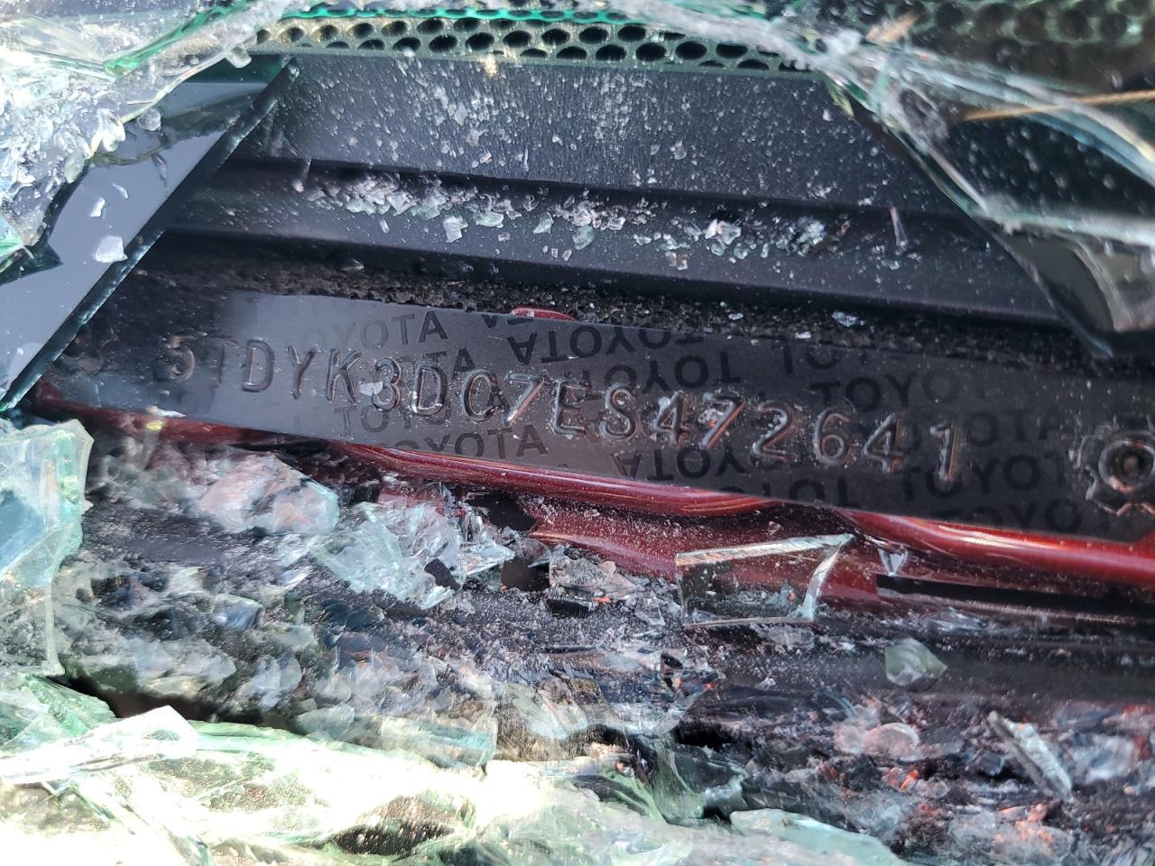 2014 Toyota Sienna Xle VIN: 5TDYK3DC7ES472641 Lot: 84237025