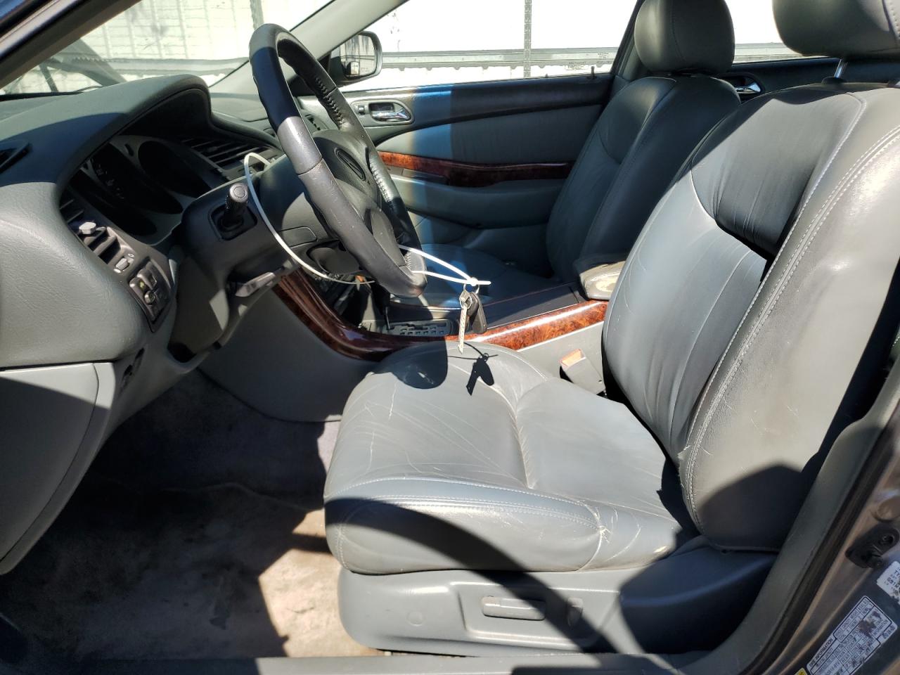 2000 Acura 3.2Tl VIN: 19UUA5669YA056453 Lot: 85710225