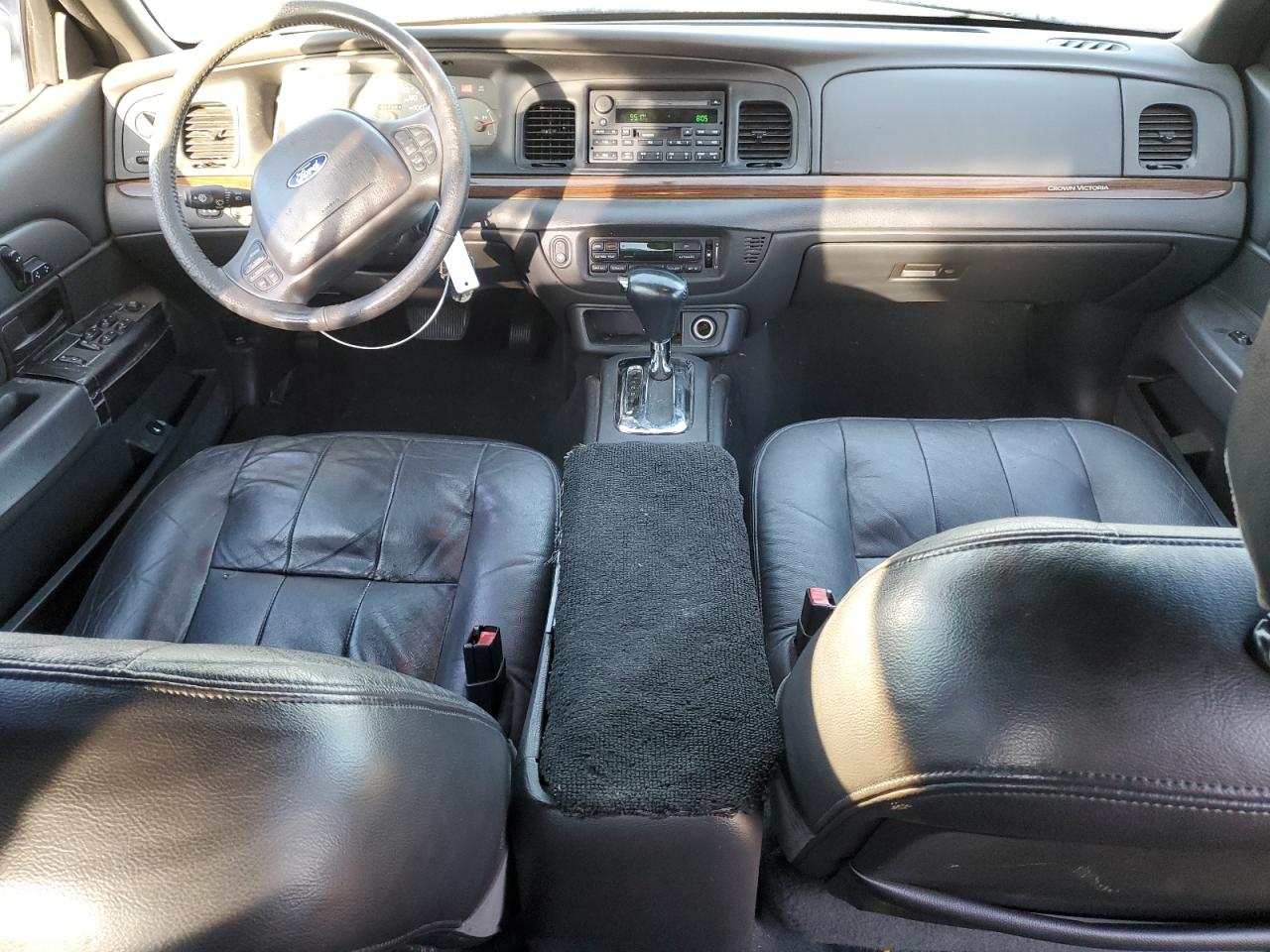 2004 Ford Crown Victoria Lx VIN: 2FDFP74W64X174099 Lot: 82373525