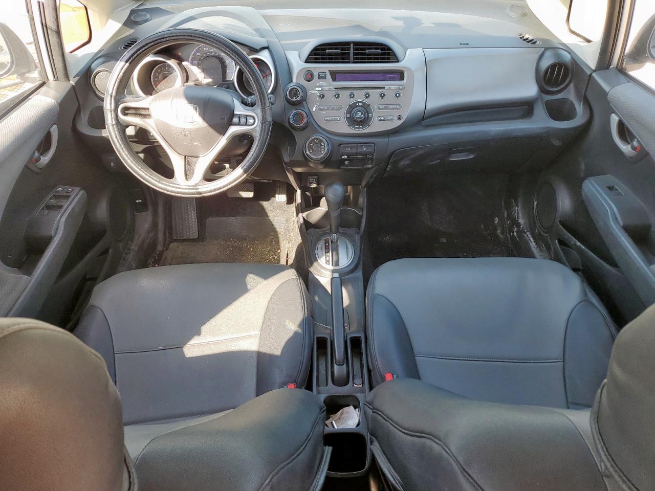 2013 Honda Fit VIN: JHMGE8H30DC082263 Lot: 85116075