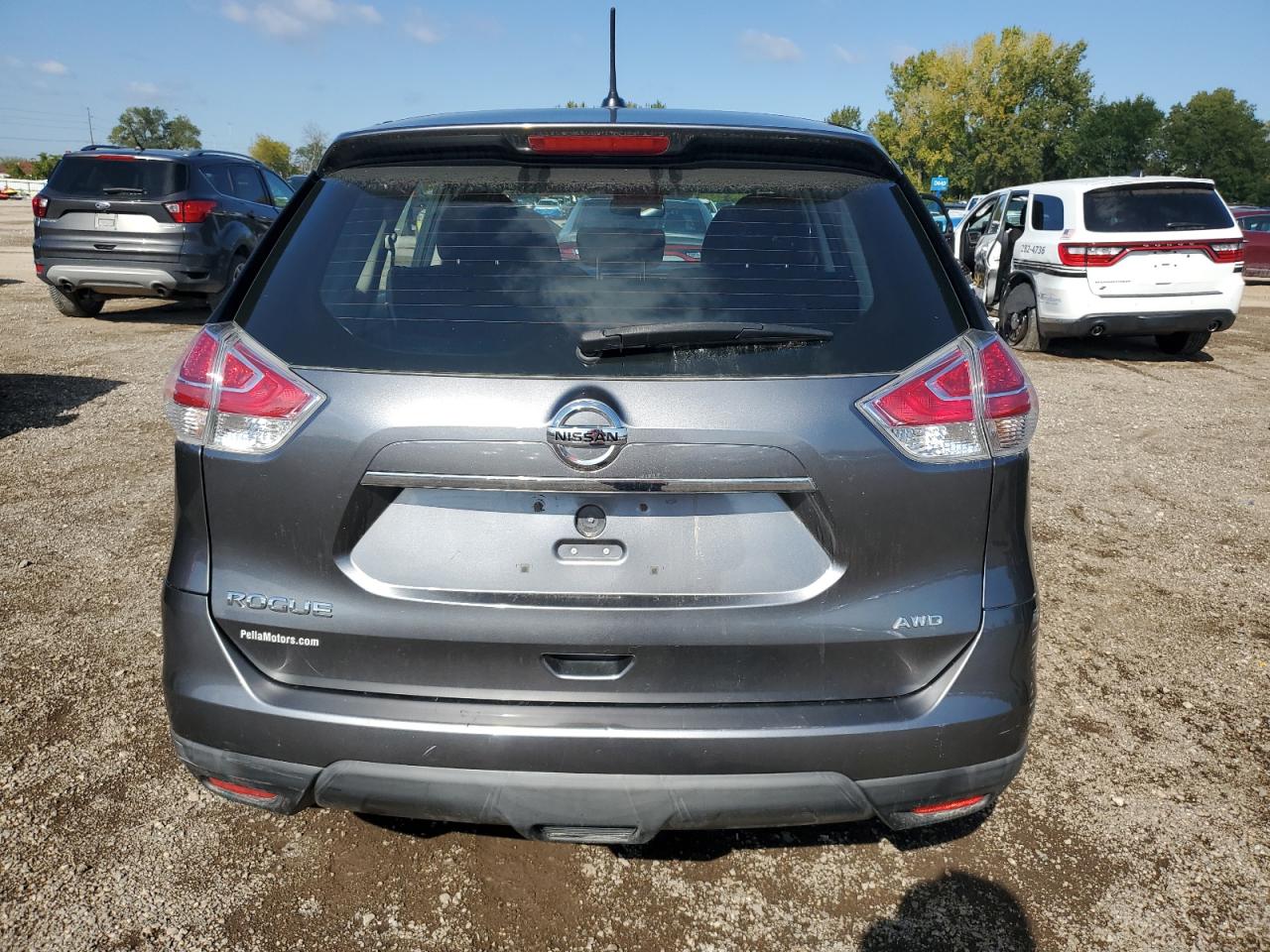2016 Nissan Rogue S VIN: KNMAT2MV3GP703302 Lot: 85861675