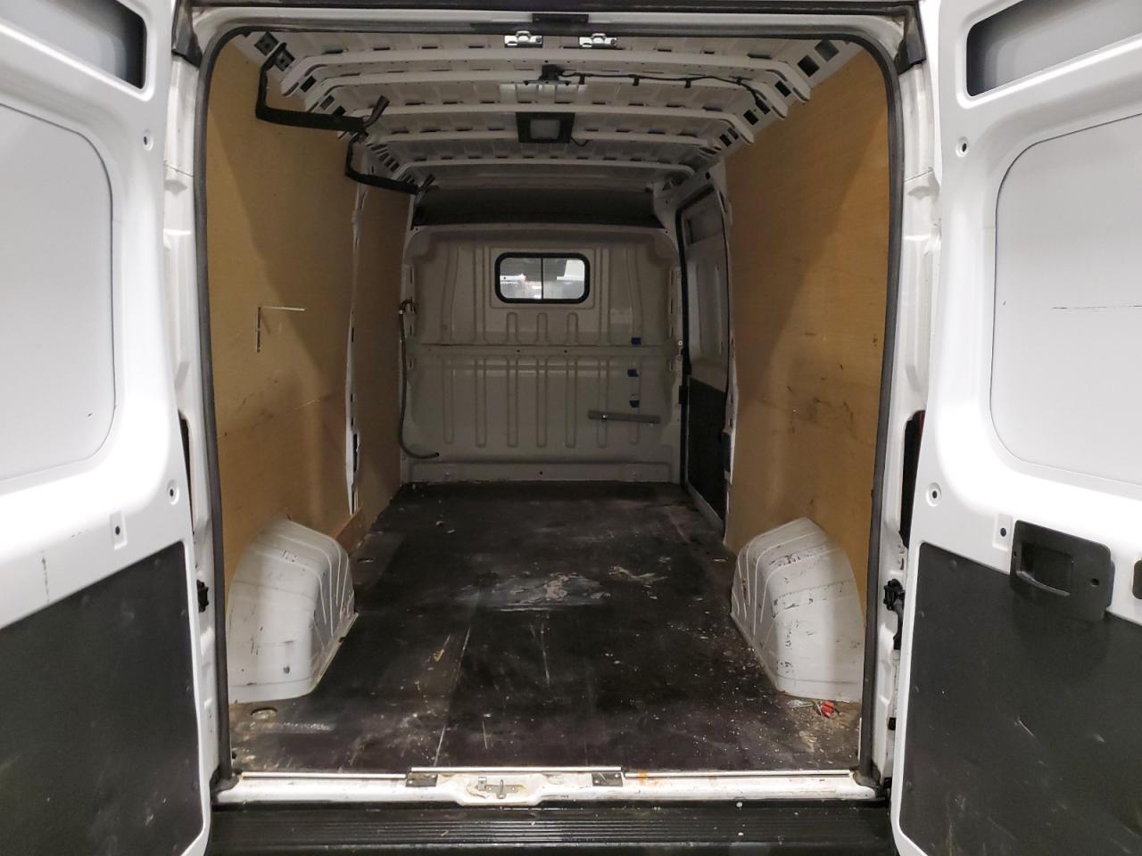 2022 Ram Promaster 2500 Delivery Van VIN: 3C6LRVDG0NE108924 Lot: 90518205