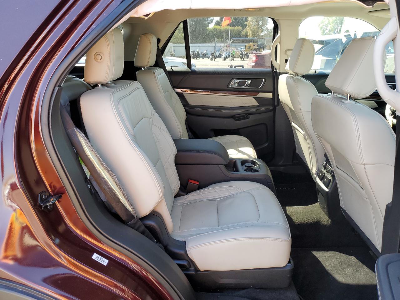 2018 Ford Explorer Platinum VIN: 1FM5K8HT2JGA14371 Lot: 85758845