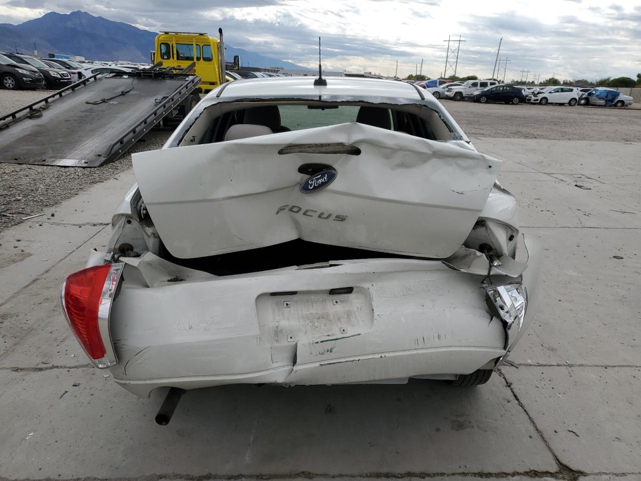 2011 Ford Focus VIN: 1FAHP3EN6BW166131 Lot: 82407625