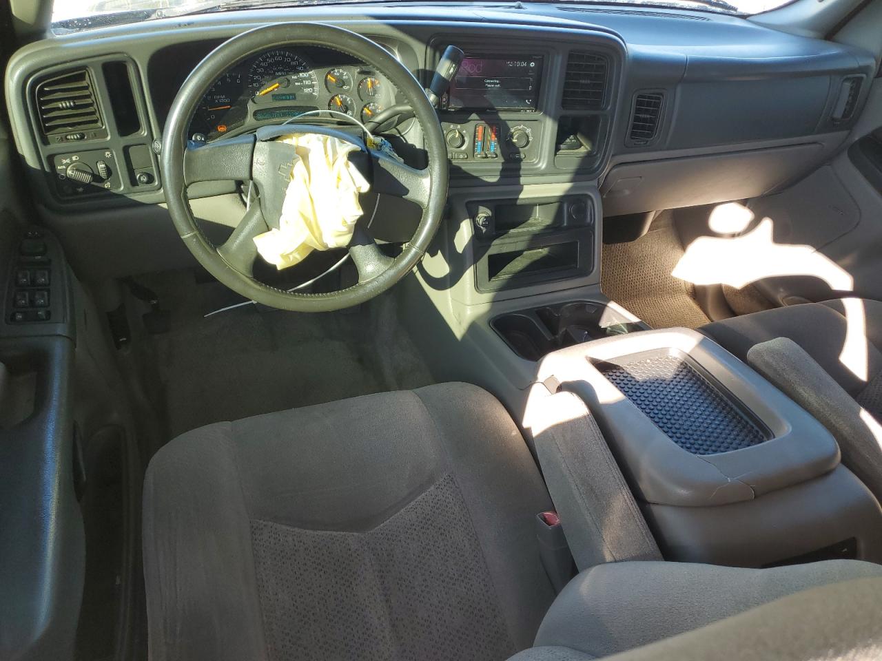 2003 Chevrolet Tahoe C1500 VIN: 1GNEC13Z73R251327 Lot: 85694465