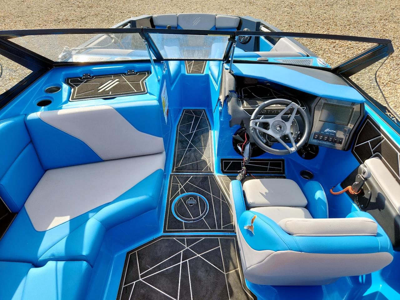 Cu-poページ 2022 ATX Boat22typs at TX - Grand Prairie: TIX0667***** - Copart