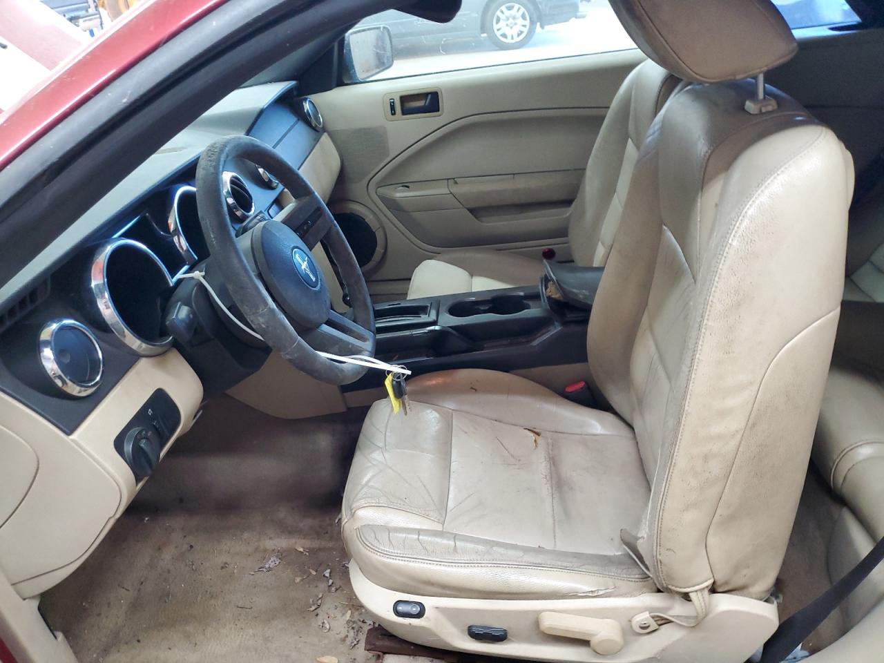 2005 Ford Mustang VIN: 1ZVFT84N155197242 Lot: 86539625