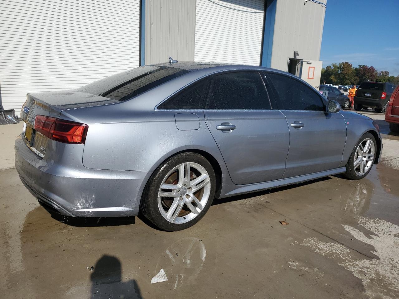 Фото: WAUFGAFC2GN073670