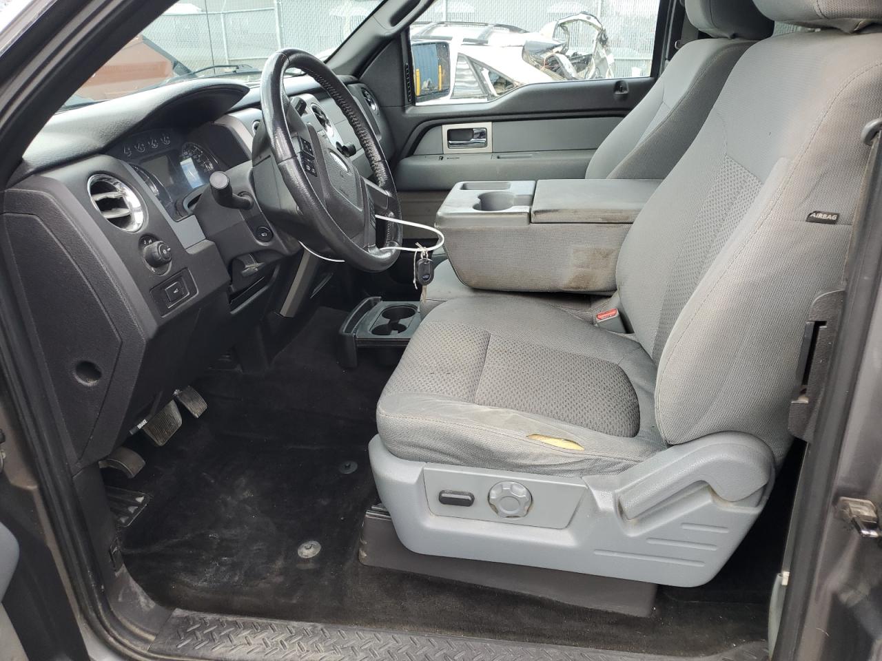 2011 Ford F150 Super Cab VIN: 1FTFX1EF8BFB73810 Lot: 84449835