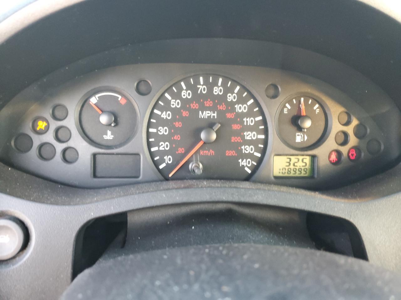 2005 Ford Focus Zx3 VIN: 3FAFP31N35R132782 Lot: 82307455