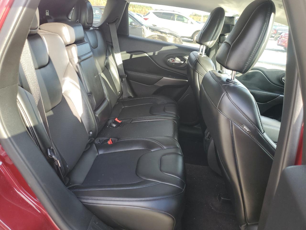 2019 Jeep Cherokee Latitude Plus VIN: 1C4PJLLN5KD196081 Lot: 85414675