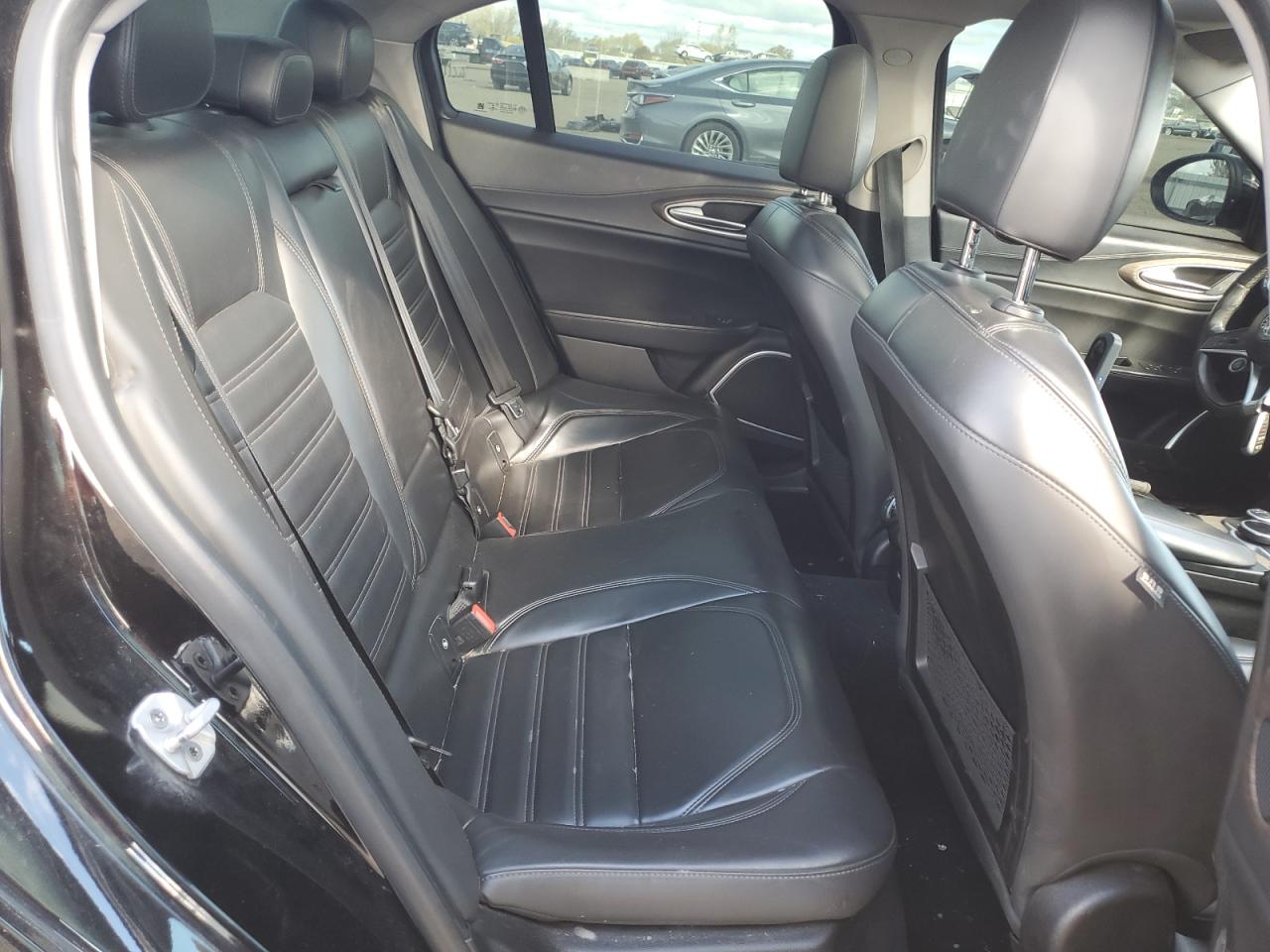 2017 Alfa Romeo Giulia Ti VIN: ZARFAECN1H7548223 Lot: 90858105