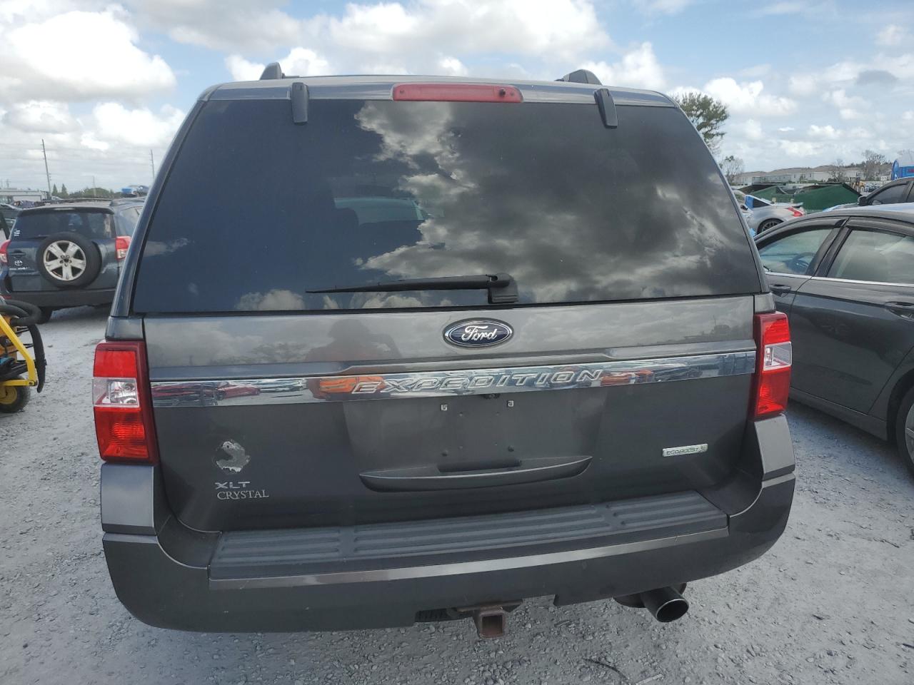 2015 Ford Expedition Xlt VIN: 1FMJU1HT5FEF23888 Lot: 85314265