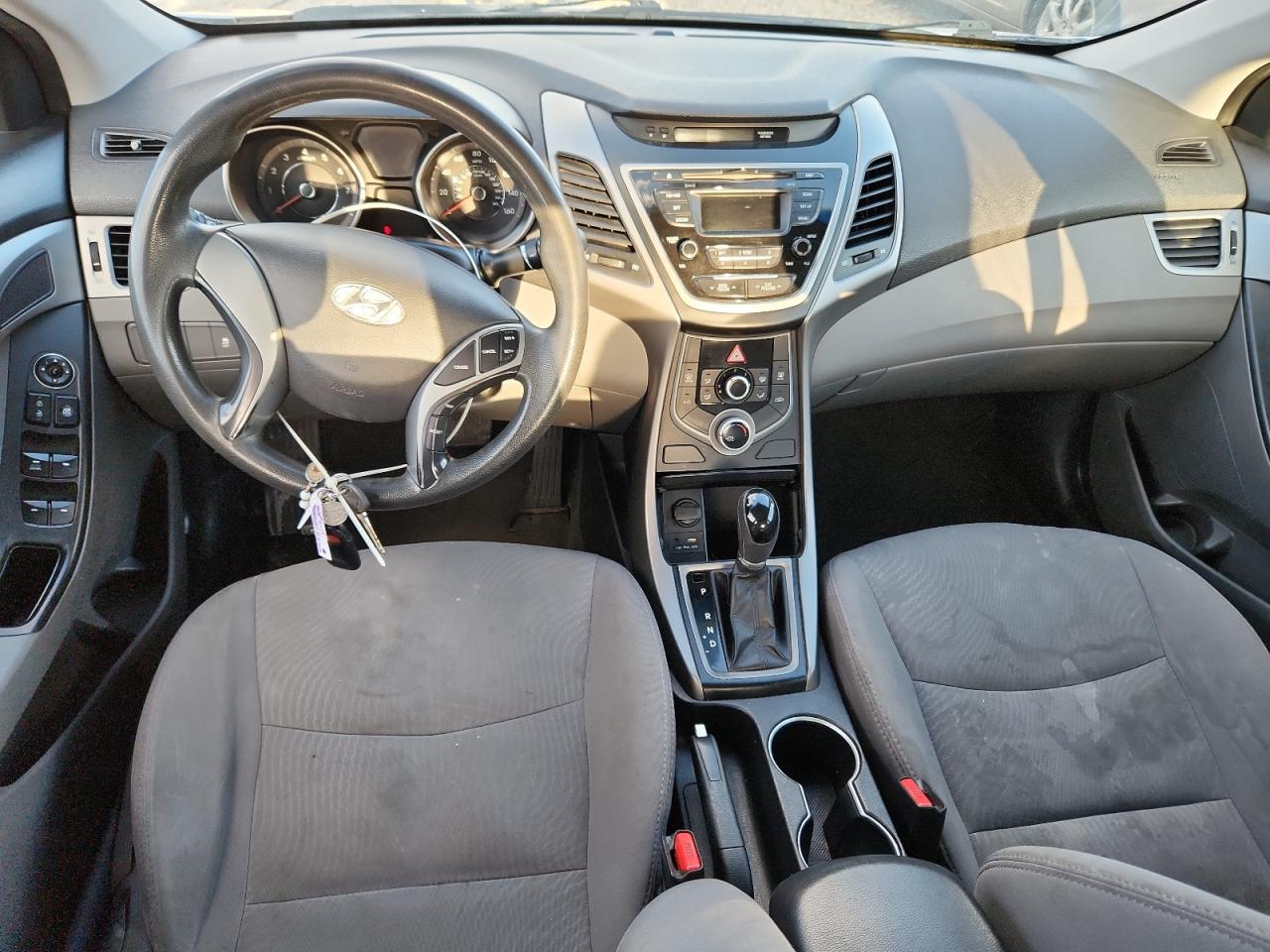 2016 Hyundai Elantra Se VIN: 5NPDH4AE5GH686867 Lot: 85759075