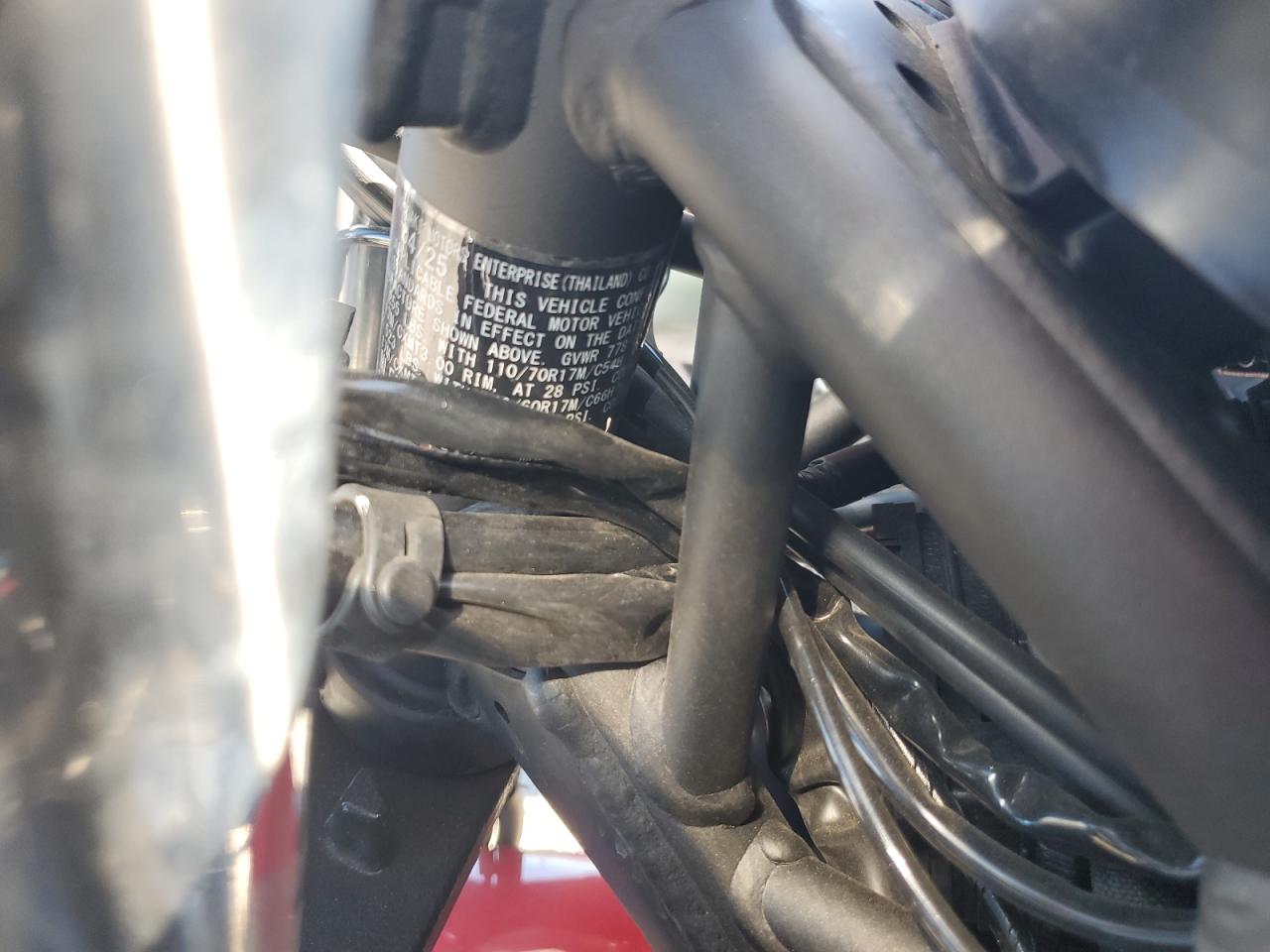 2025 Kawasaki Ex500 A VIN: ML5EXGJ14SDA70711 Lot: 90234905