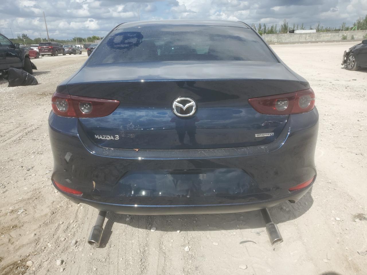 2021 Mazda 3 Preferred VIN: 3MZBPACL8MM254183 Lot: 82760505