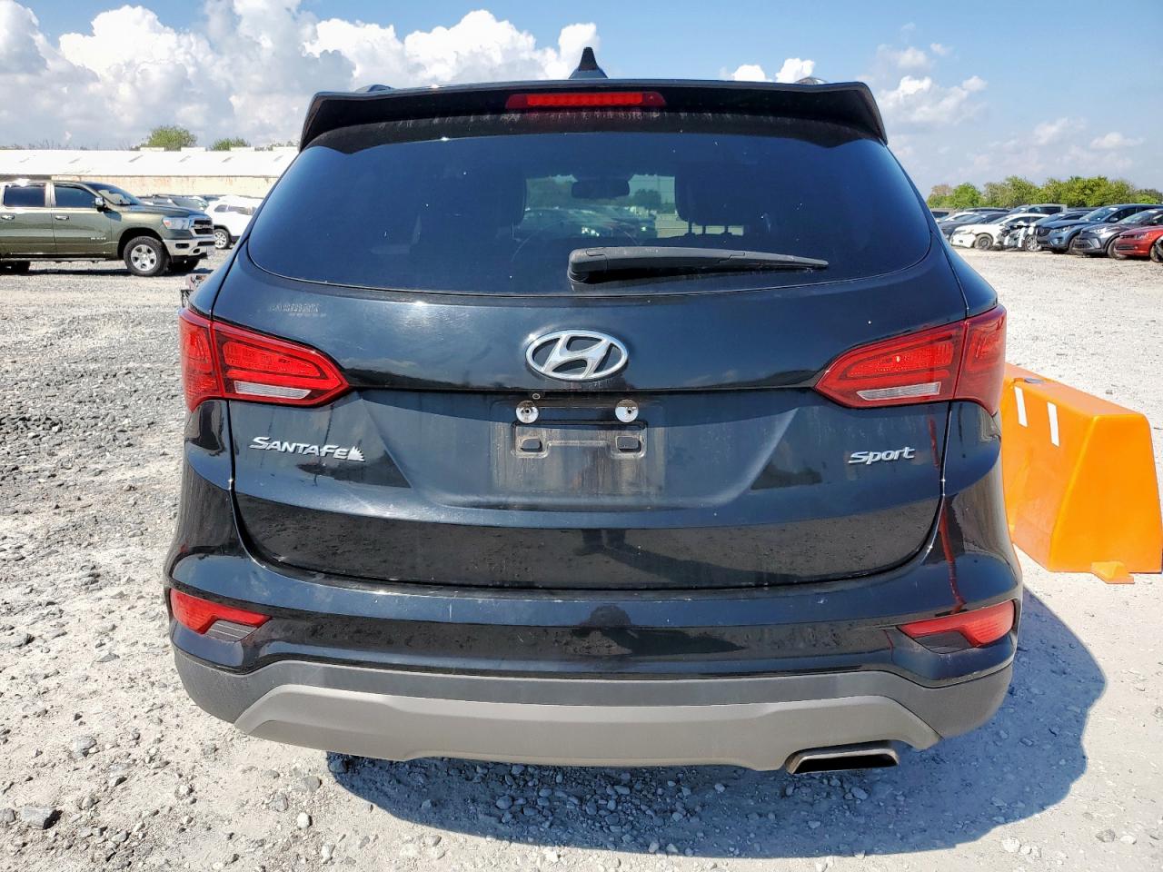 2017 Hyundai Santa Fe Sport VIN: 5NMZU3LB1HH018738 Lot: 85554445