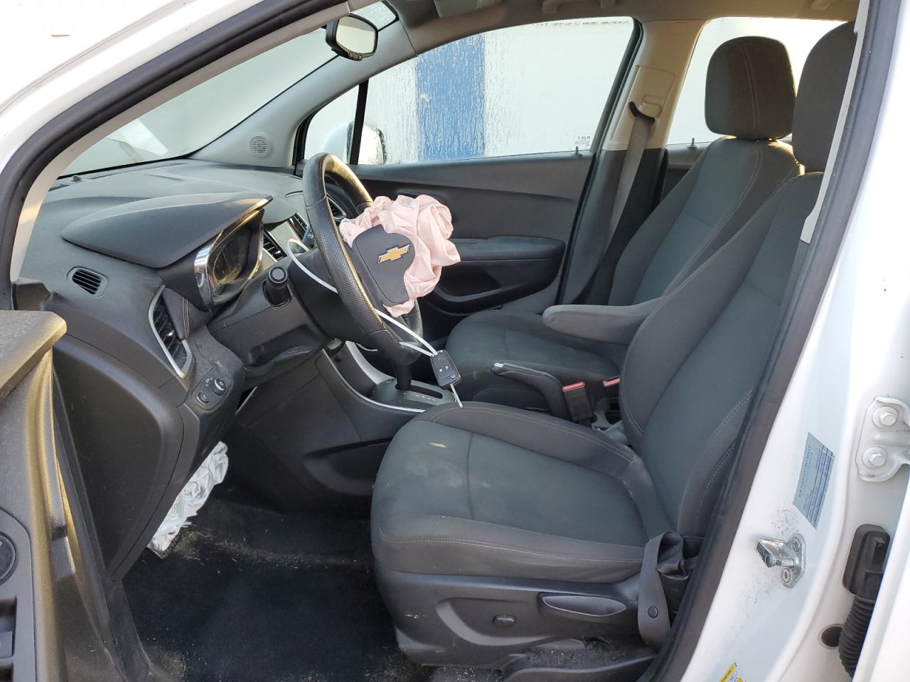 2018 Chevrolet Trax Ls VIN: KL7CJNSB5JB716062 Lot: 87374615