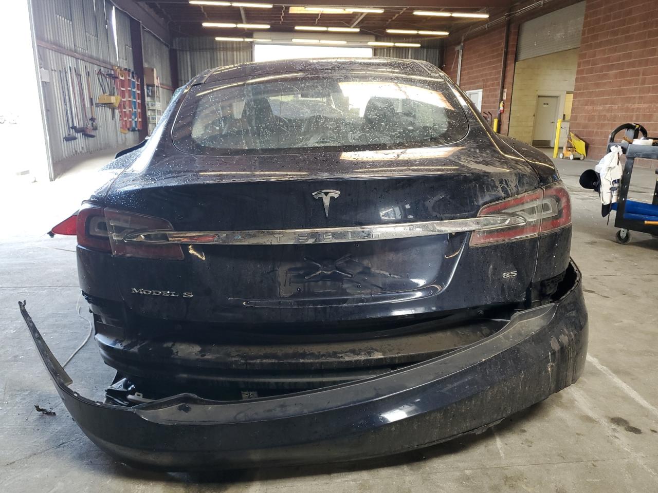 2014 Tesla Model S VIN: 5YJSA1H18EFP43698 Lot: 86784415