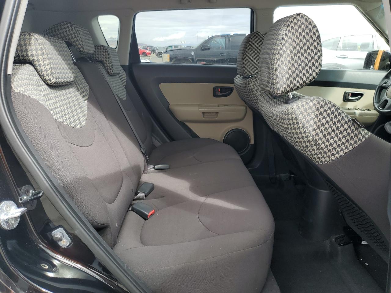 2010 Kia Soul + VIN: KNDJT2A23A7038239 Lot: 84584625
