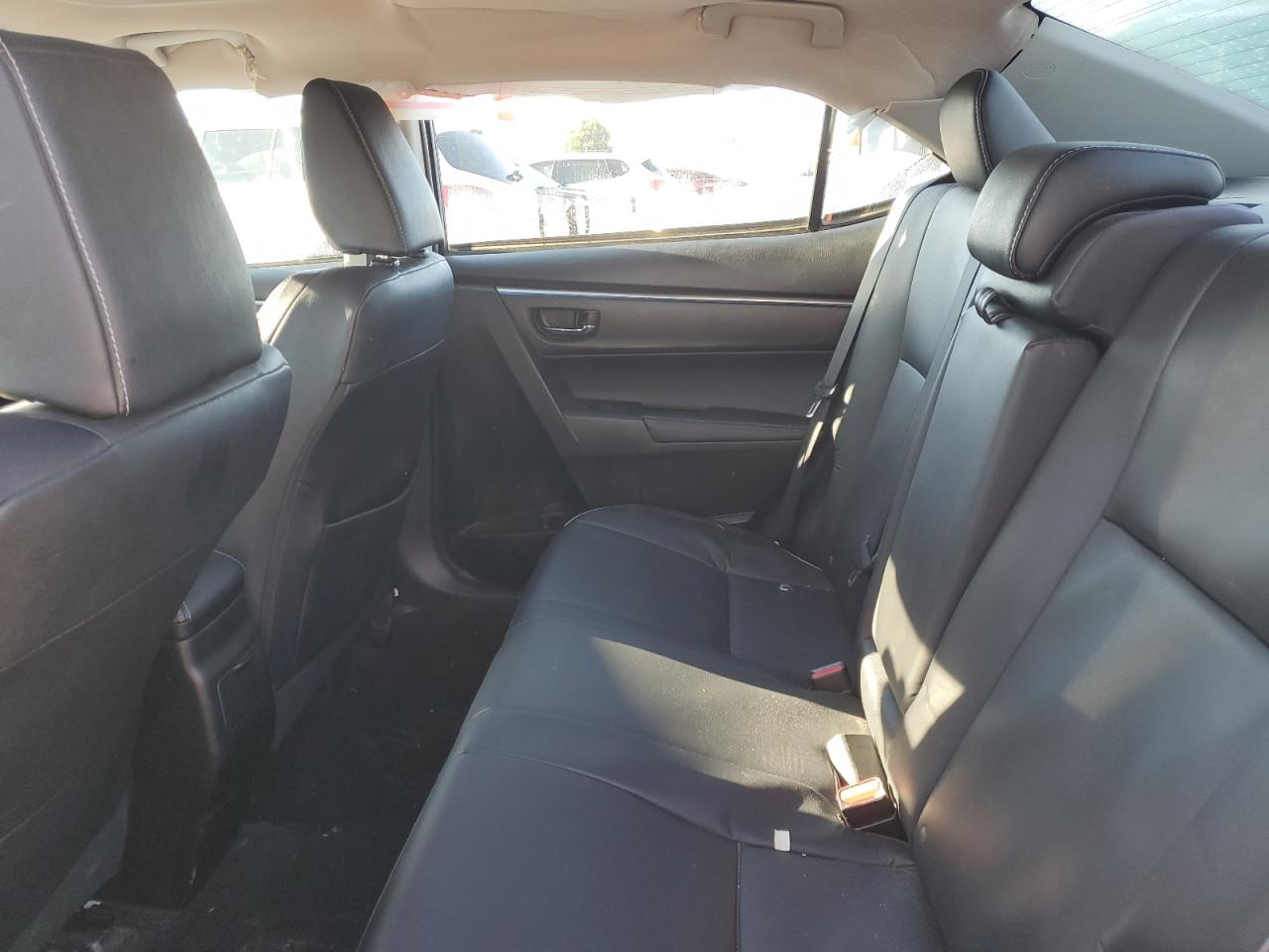 2016 Toyota Corolla L VIN: 5YFBURHEXGP554924 Lot: 90669535