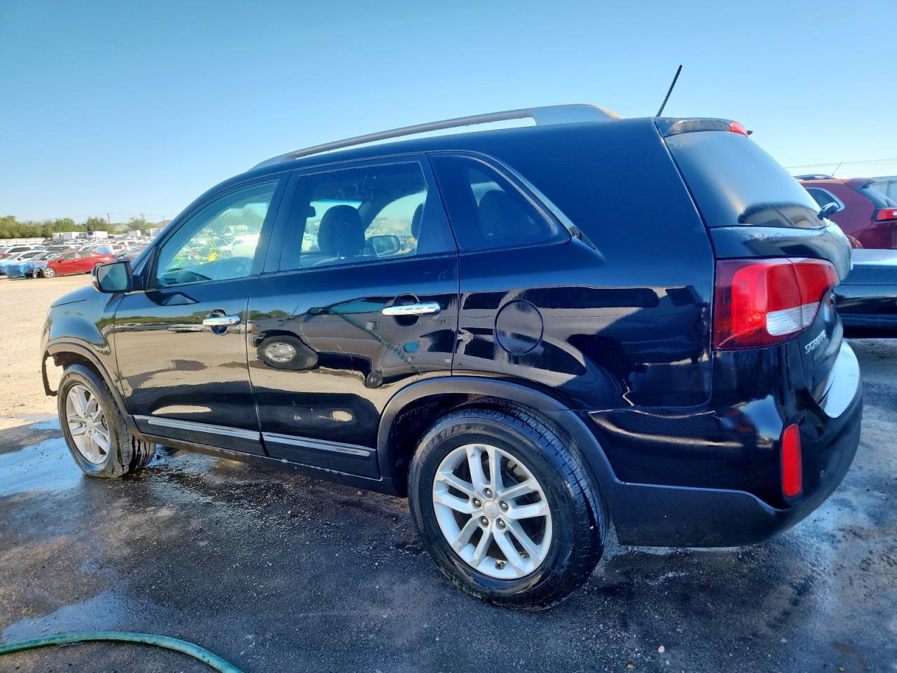 2015 Kia Sorento Lx black suv gas 5XYKT4A61FG657077 photo #3